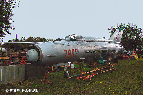 MiG 21 MF  7902     Buk   01-10-2004