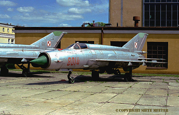 MiG21MF  8014- Deblin  24-05-1999