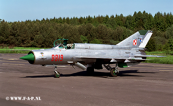 MiG 21Bis  8819 - 1-Pluk Babie Doly 22-02-2000