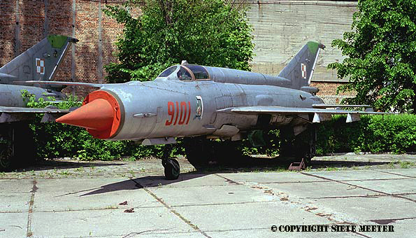 MiG21MF  9101  41-PLM  Deblin  24-05-1999