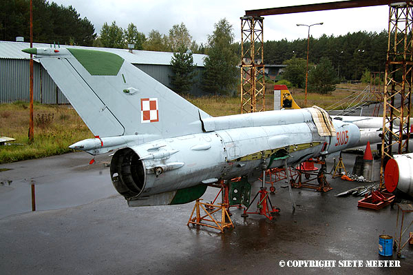 MiG 21MF   9105      Babimost   01-10-2004