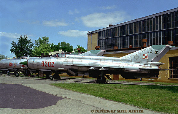 MiG21MF  9202 - Deblin  24-05-1999