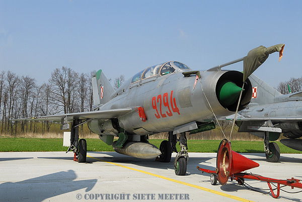 MiG 21UM  9294   41-ELT   Malbork  27-04-2006