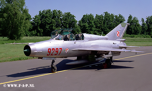 MiG 21 UM  9297  41-PLM  Malbork 28-05-1999   