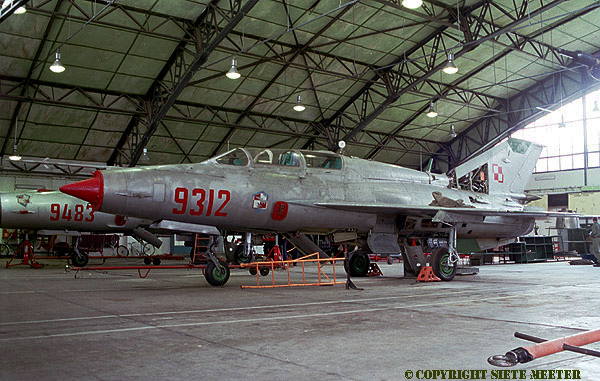 MiG 21UM  9312     9-PLM  Zegrze Pomorskie 26-06-2001