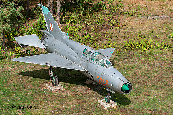 MiG 21 UM  9348  Nadarcyce  05-10-2006