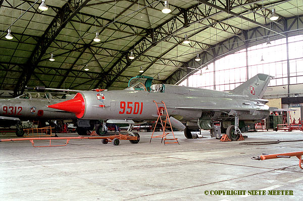 MiG 21 Bis    9501 - 9-PLM  Zegrze Pomorskie 26-06-2001