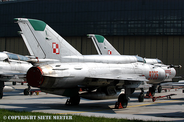 MiG 21Bis   9735    41-ELT   Malbork  27-04-2006