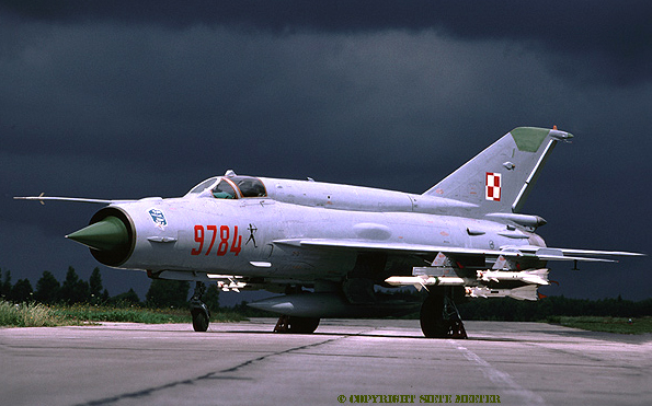 MiG 21Bis 9784 - 9-PLM  Zegrze Pomorskie 26-06-2001.Note external double pylon with two missiles named: MONSUN