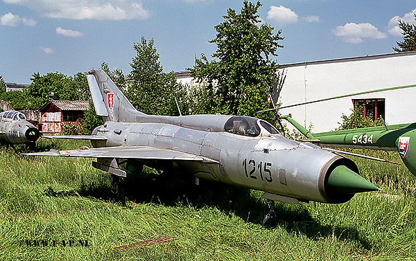 Mikoyan - Gurevich  MiG 21-PF   1215    c/n-761215   Czechoslovakia - Air Force  at Trencin 30-05-2003