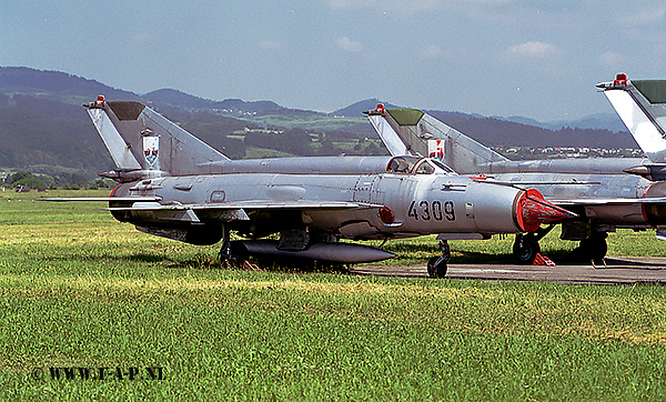 MiG 21 MF  4309    Sliac    31-05-2003