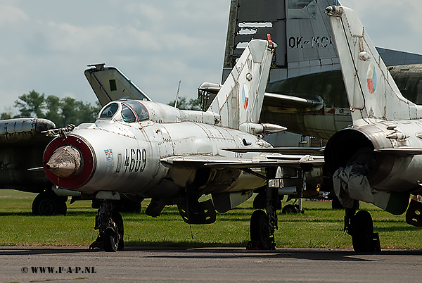 MiG 21-PFM   4609  Kebely  23-08-2009