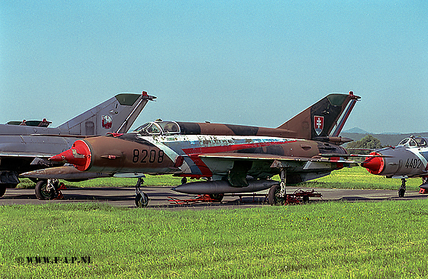 MiG 21 MF     8208   Sliac    31-05-2003