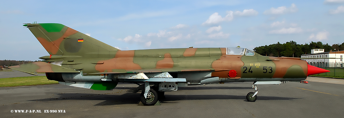MiG 21 BIS   990/ 2453 EX DDR  JG-8 out of service on 23-11-1994 Drewitz   Gatow  03-04-2011