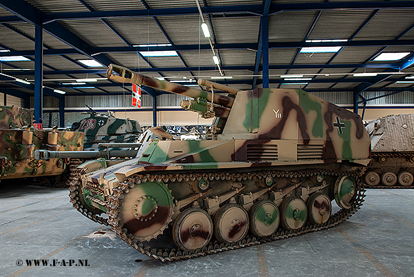  Sd.Kfz. 124 Wespe    Museum Des Blindes Suamur  28-06-2009