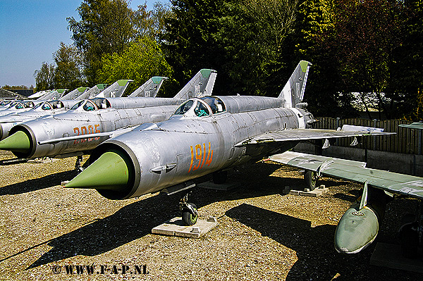 MiG 21 M   1914    Ex Polish  AF        2005
