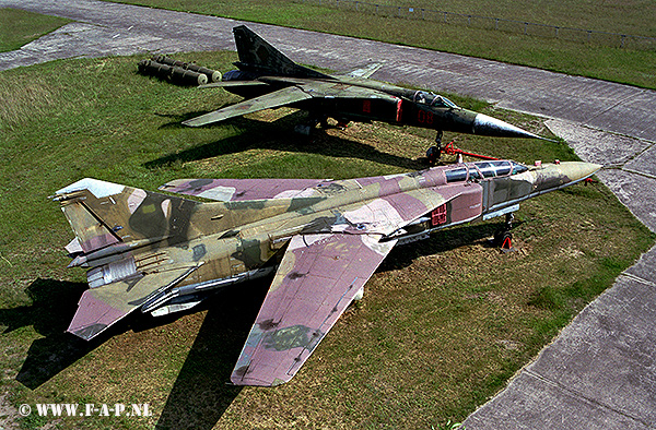 MiG 23 UB   104    Finowfurt  25-05-2003