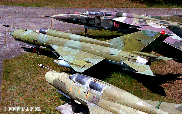 MiG 21 MF  2287  ex  589  DDR  Finowfurt  29-05-1999