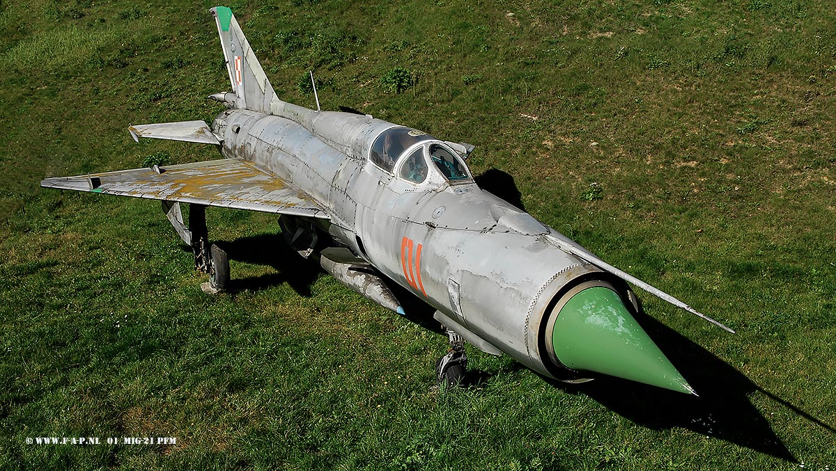 MiG 21 PFM  Fishbed F   01   (c/n940Mt-01)     Krakw-Rakowice-Czyzyny, 15-10-2007