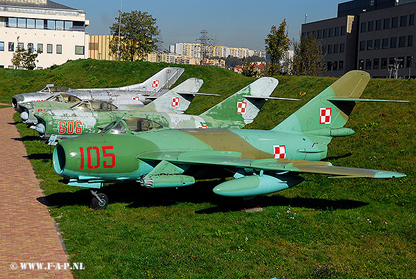 PZL-Mielec Lim-6 bis the 105 c/n-1F0105   Krakw, Rakowice Czyżyny    15-10-2007