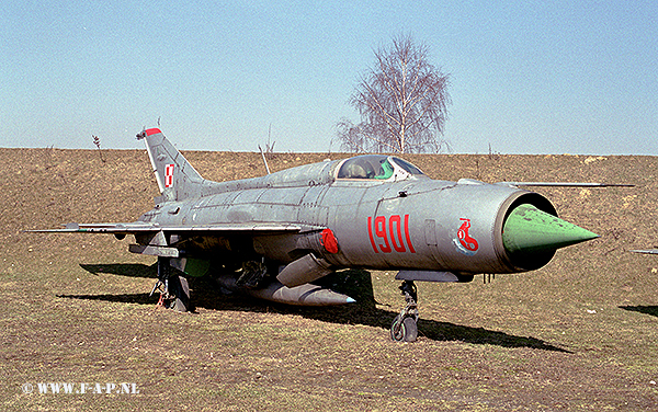 MiG 21 PF  Fishbed.D   1901 c/n-761901     Krakw-Rakowice-Czyzyny   15-10-2007