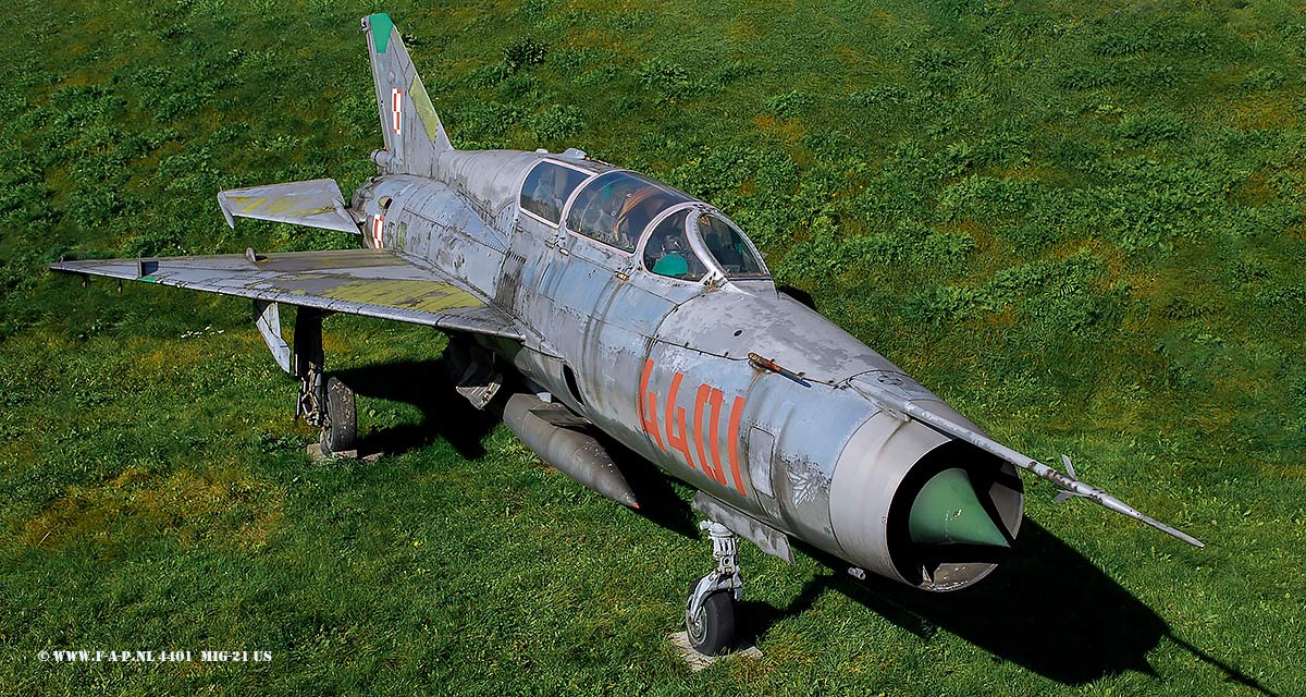 MiG-21US  the 4401  c/n 1685144    Krakw-Rakowice-Czyzyny  15-10-2007