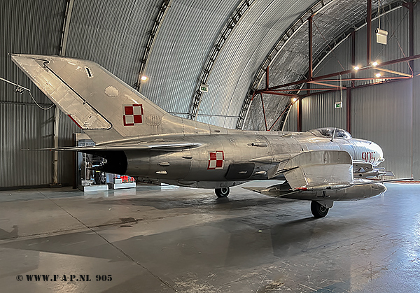 Mikoyan-Guryevich MiG-19PM Farmer.D  905.  (c/n65905)  Krakow 18-08-2022