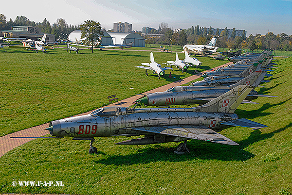 MiG-21-F-13  the 809  c/n 74809   Krakw-Rakowice-Czyzyny, 15-10-2007