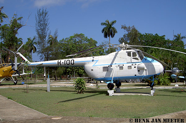 MiL MI-4   100   Museo del Aire Miramar Havana Cuba   03-06-2007