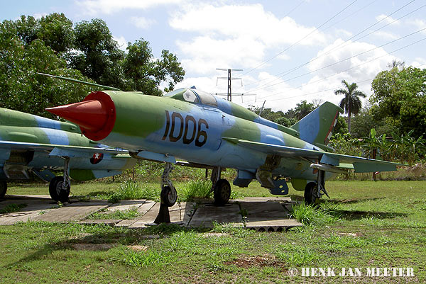 MiG 21 PFM   1006   Museo del Aire Miramar Havana Cuba   03-06-2007