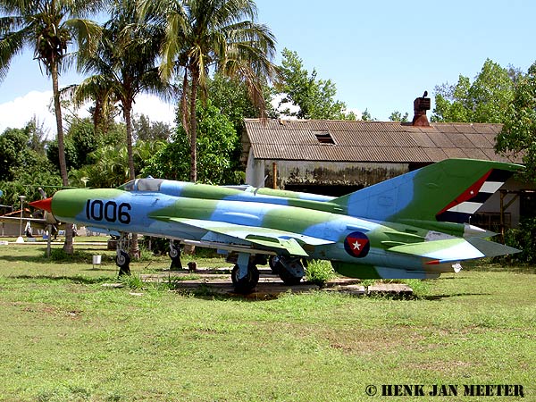 MiG 21 PFM   1006   Museo del Aire Miramar Havana Cuba   03-06-2007