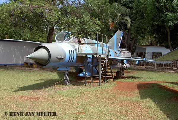 MiG 21 R  111   Museo del Aire Miramar Havana Cuba   03-06-2007