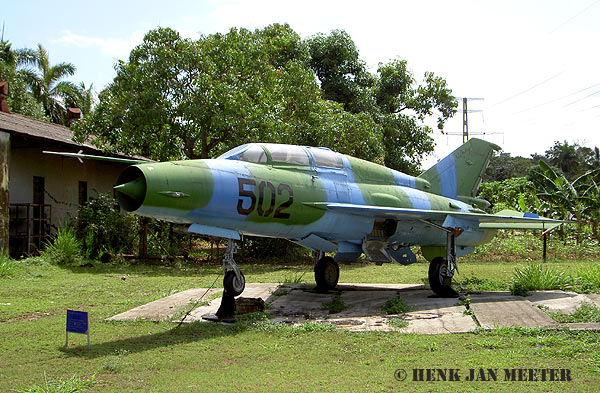 MiG 21 UM   502  Museo del Aire Miramar Havana Cuba   03-06-2007