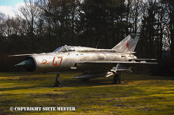 This MiG-21PFM was built as c/n 940MS13. The former Soviet Air Force aircraft became the gate guard at Kluczewo AB, a former Soviet airbase located in Kluczewo, Poland. The last unit stationed was the 159th 'Novorossiysk' Guards Fighter Aviation Regiment flying Su-27 Flankers. After this Air Base was closed in 1992, the MiG was transported to the Netherlands and added to the collection of the MLM 