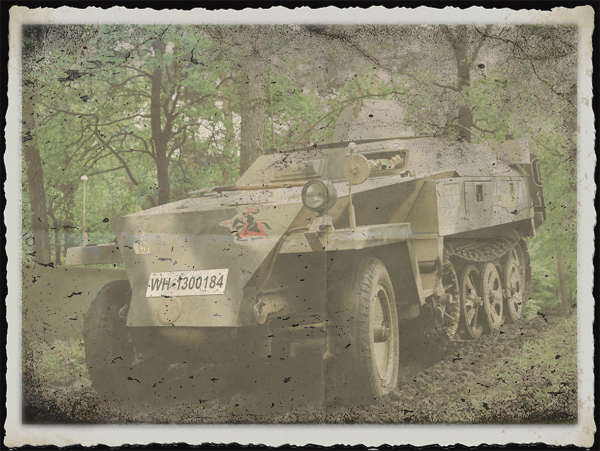 Leichte Aufklarungs Panzer Wagen Demag D-7p 1944  Sd.Kfz.250/5 II Ausf.B the 102   WH-1300184     Overloon  18-05-2013
