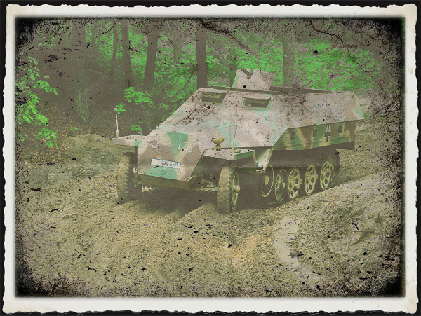Sd.Kfz. 251/1 Ausfhrung   D  1022  Cromton Collection  Overloon 18-05-2013