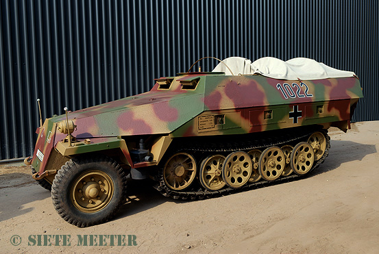 Sdkfz_251_1022   928688  of the Crompton Collection.   Overloon 15-05-2011 