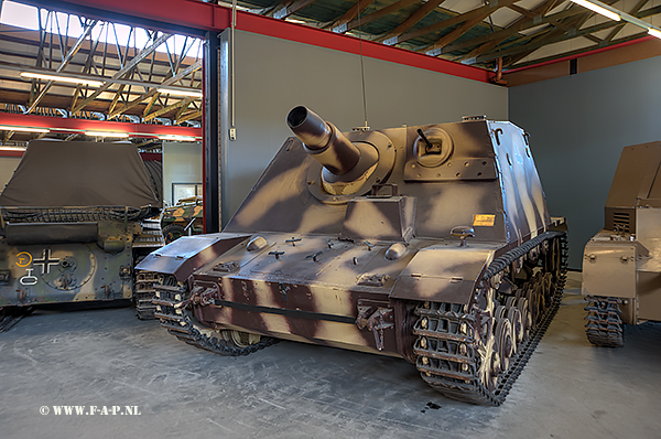Sturmpanzer-IV-Brumbar   Panzermuseum Munster  15-01-2022