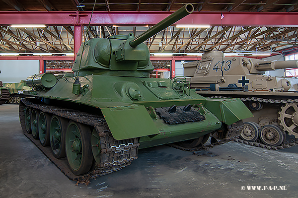 T-34-76      Panzermuseum Munster 15-01-2022