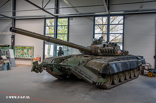 T-72 M1  Panzer Museum Munster  2016-04-22 