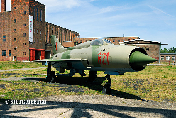 MiG 21-PFM     821   gelscht an 17.07.1992 as "992" Peenemnde    07-07-2008 