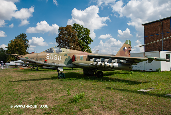  Sukhoi Su-25K Frogfoot       9098   c/n-25508109098  Czech Air Force  Kbely (LKKB) - 23-08-2009