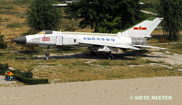  Shenyang F8-II J-8II (Finback B)    001   cn 8-0102    10-09-2007