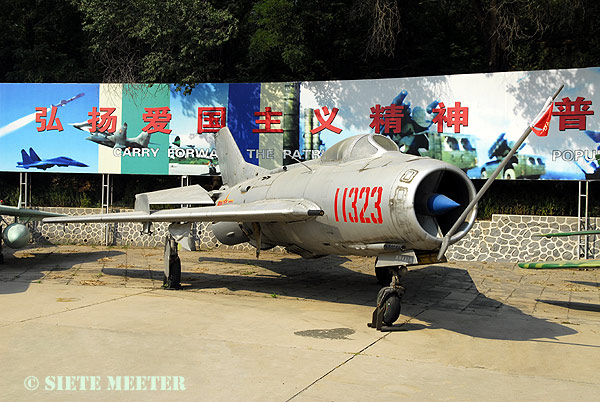 Shenyang F-6III  (MiG-19PM Farmer E)     11323    10-09-2007