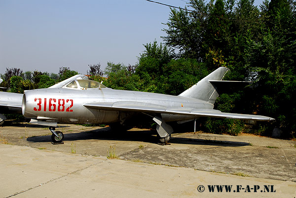 Shenyang F-5 J-5 (MiG-17F Fresco C)  31682  c/n 5734  10-09-2007