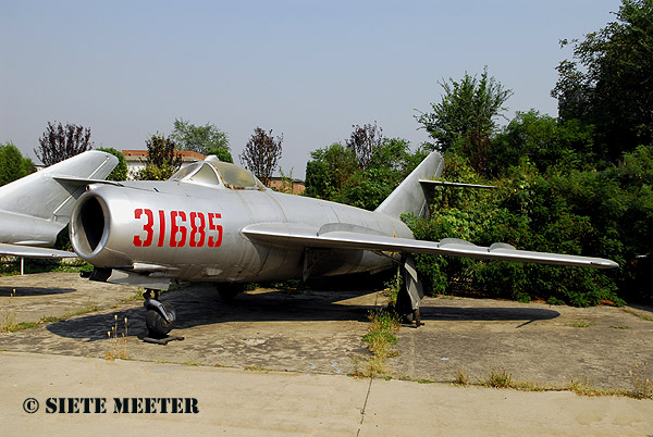 Shenyang F-5 J-5 (MiG-17F Fresco C)   31685   c/n 5713   10-09-2007