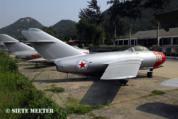 Mikoyan MiG 15 (Fagot A)      32     N Korean c/s    10-09-2007