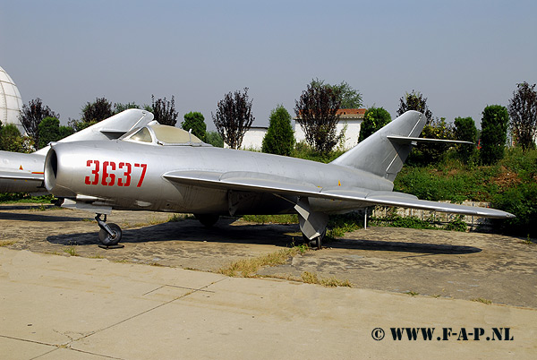 Shenyang F-5 J-5 (MiG-17-F Fresco C)    3637   10-09-2007