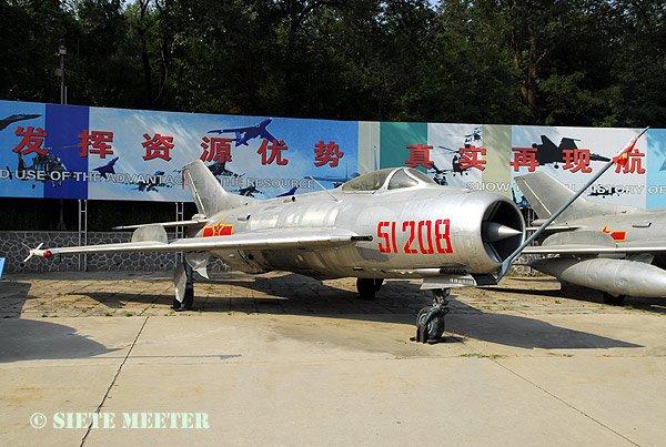 Shenyang J-6III     51208 (cn 5025)    10-09-2007