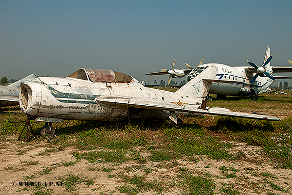 Shenyang FT-5 507 Chinese AF/Aerobatic Team